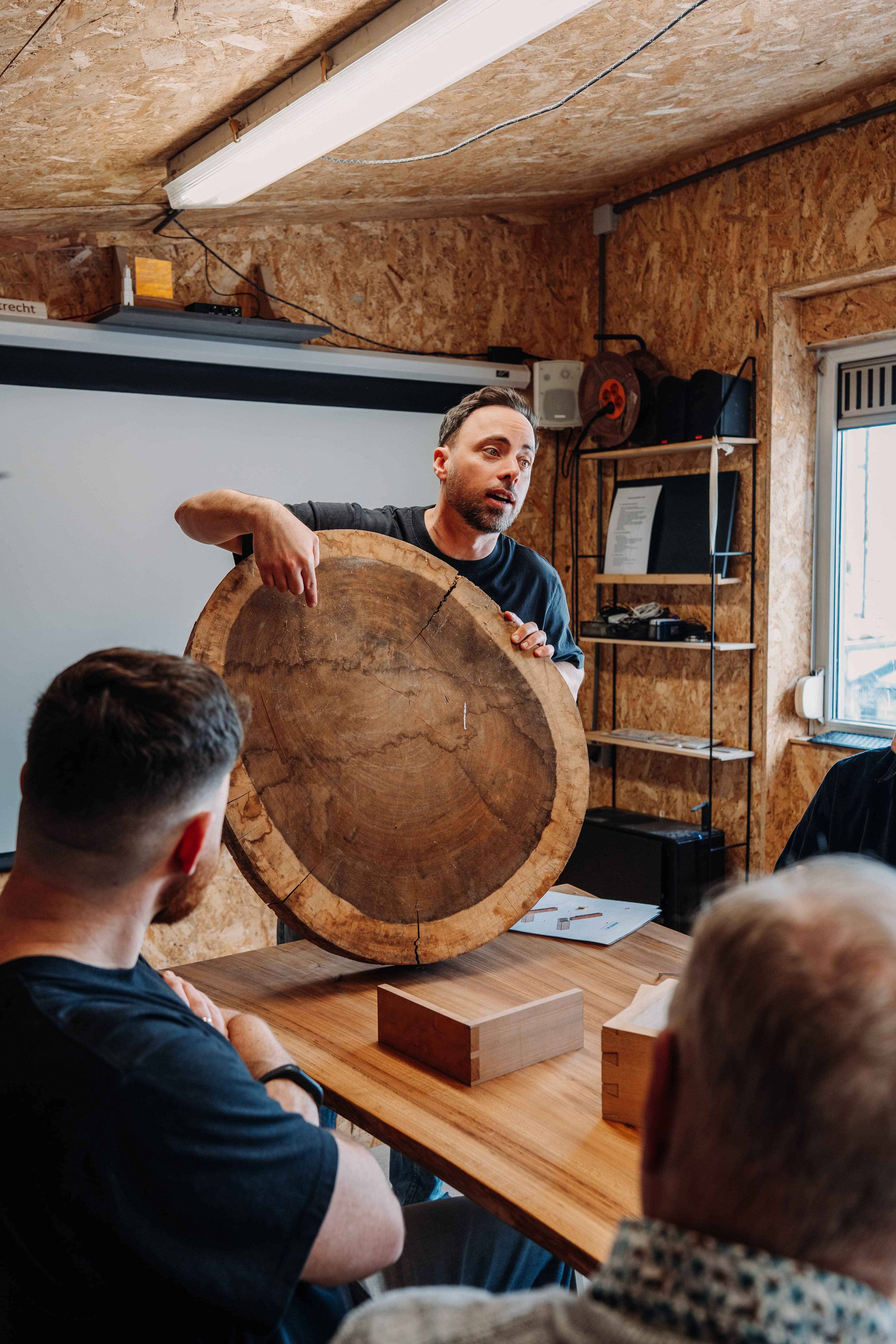 Handgereedschap aan de werkbank